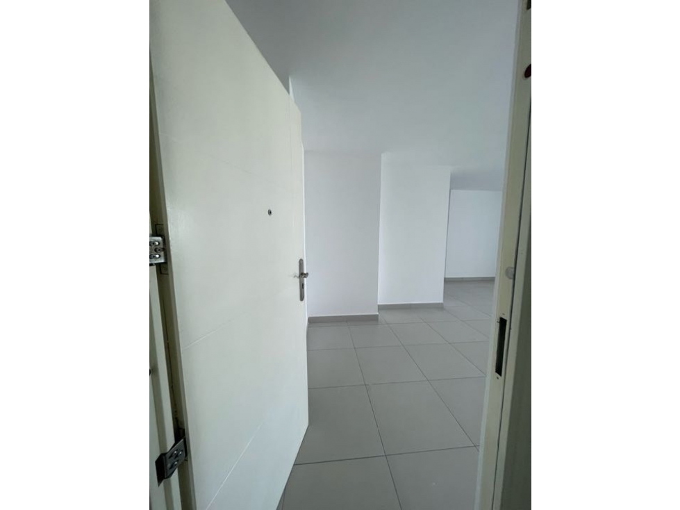 San Francisco/ Via Porras/ Apartamento 125m2 — foto 2