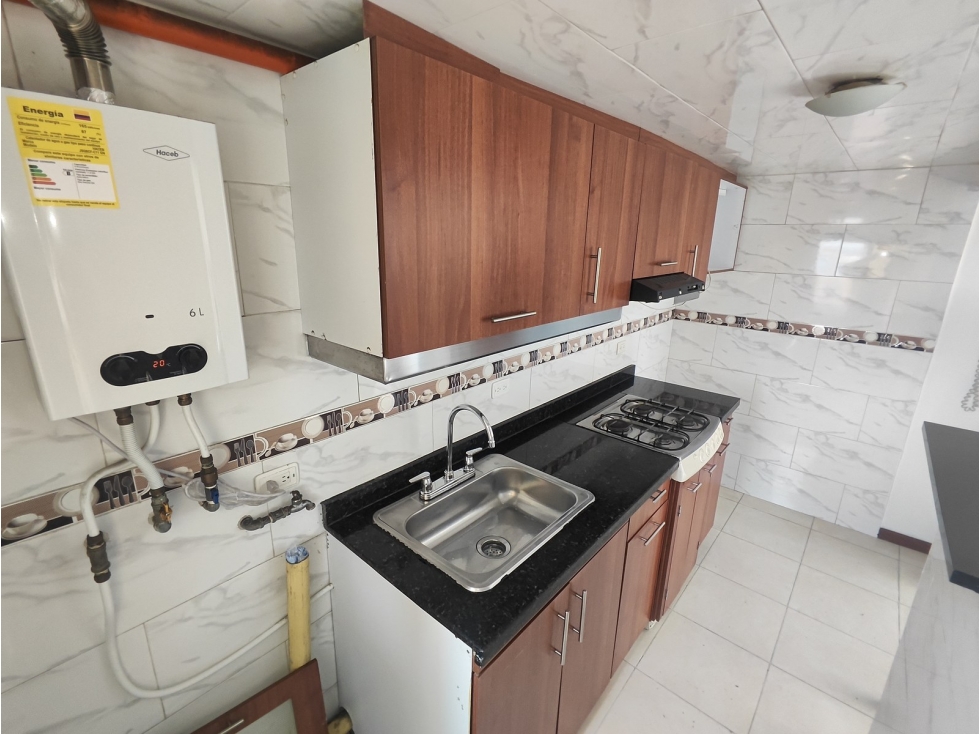 San José Obrero, Engativá, Apt venta, piso 5, 3 alcobas — foto 2