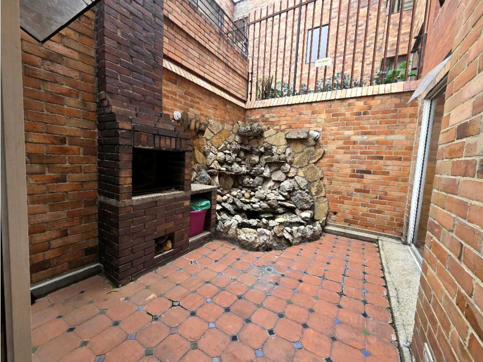 SAN PATRICIO VENTA APTO DUPLEX 159M2 3H + ESTUDIO 2 TERRAZAS $1.000M — foto 2