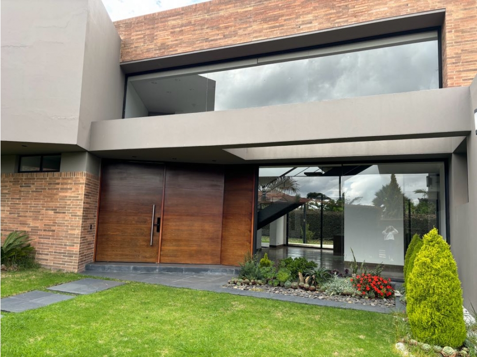 SAN SIMON ARRIENDO 5 HABITACIONES