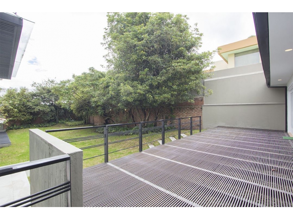 SANTA ANA ORIENTAL VENTA CASA 655m2 - Lote 1.040m2 / 5H — foto 2
