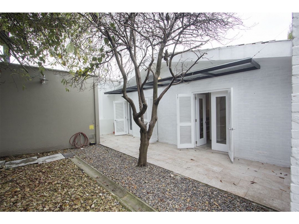SANTA ANA ORIENTAL VENTA CASA 655m2 - Lote 1.040m2 / 5H — foto 5