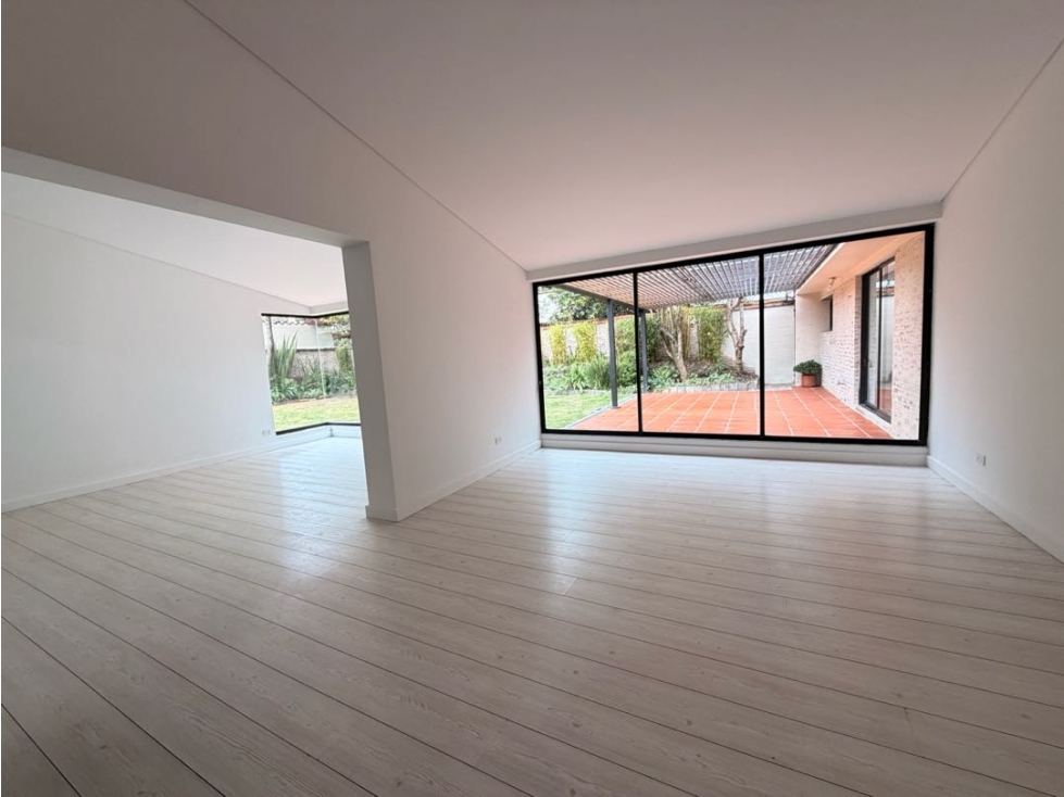 Santa Bárbara Alta fabulosa casa 4 hab frente al parque — foto 3