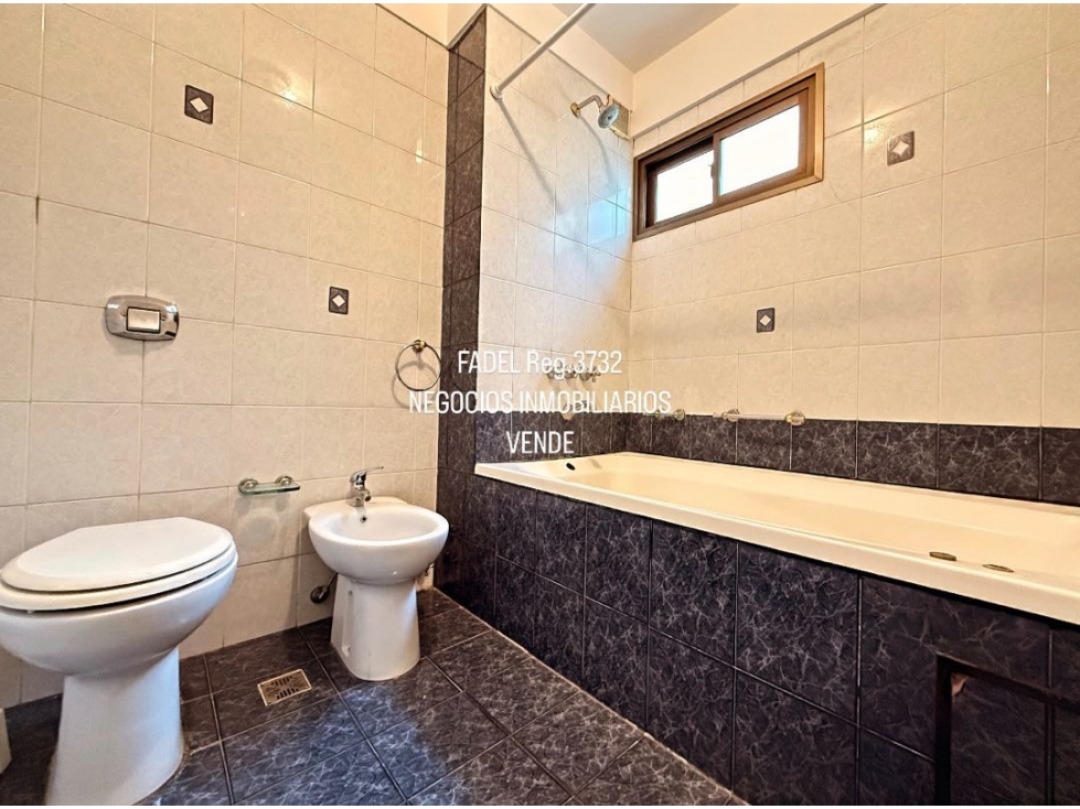 Santa Fe y Rawson Piso 5 ambientes — foto 6