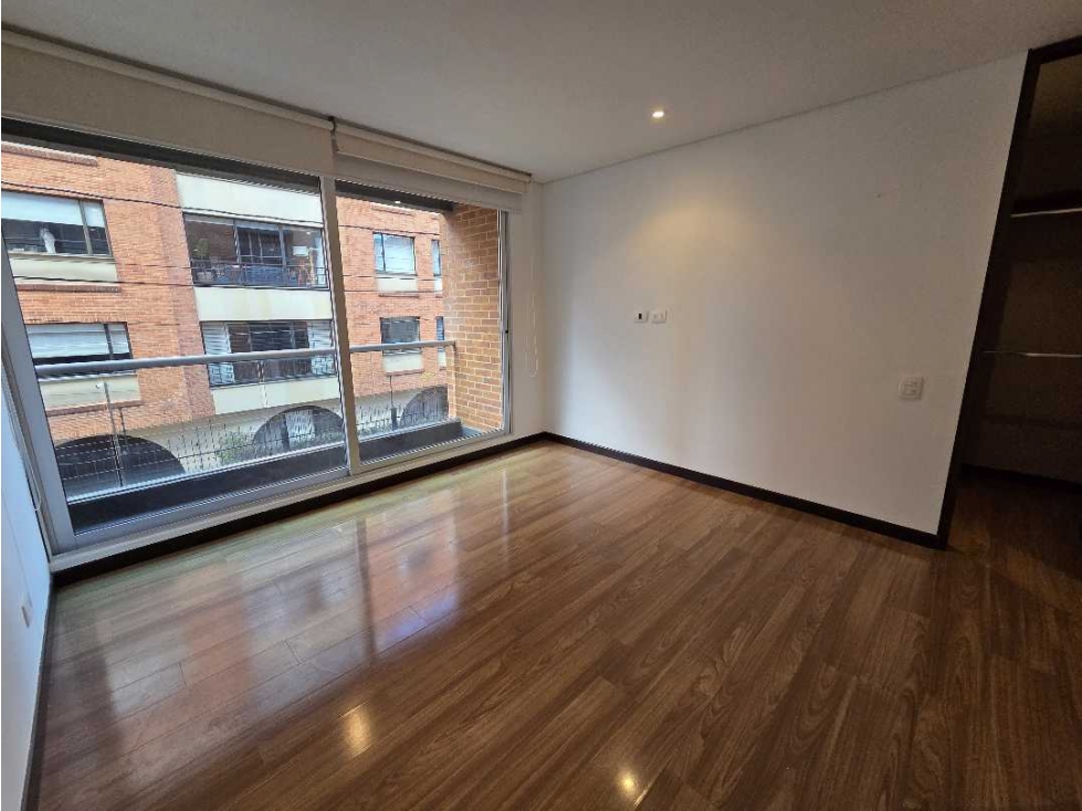 SANTA PAULA RENTO APT EXT 50m2 1HAB 1.5 BAÑ BALCON VESTIER $3'3M INC A