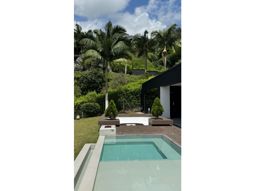 SC SE VENDE CASA EN ALTO DEL NUDO