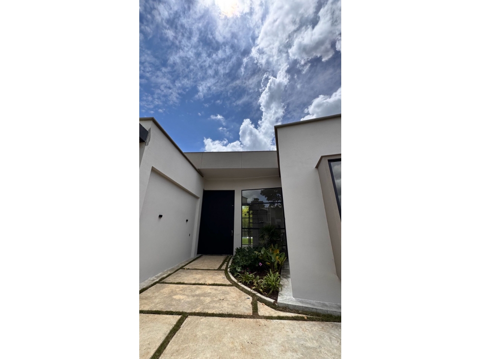 SC SE VENDE CASA EN CERRITOS