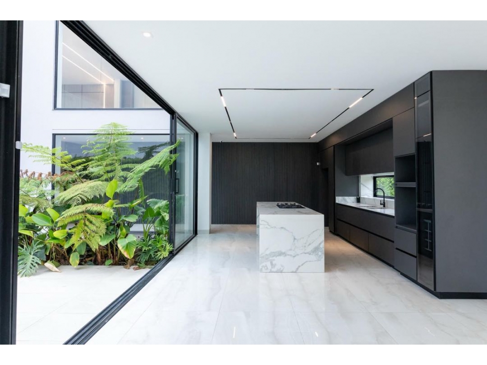 SC SE VENDE ESPECTACULAR CASA EN MALABAR — foto 5