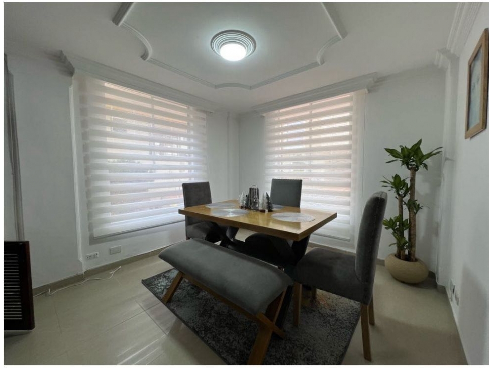 SE VENDE CASA EN LA AVENIDA CENTENARIO — foto 2
