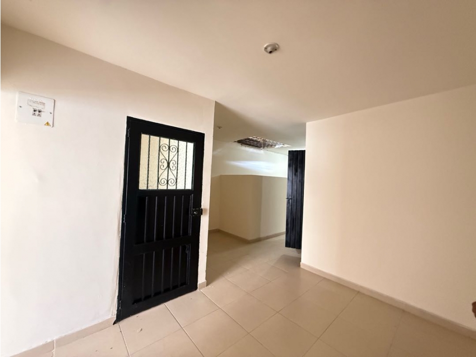 SE ALQUILA APARTAESTUDIO DOS AMBIENTES SEGUNDO PISO EL JARDIN