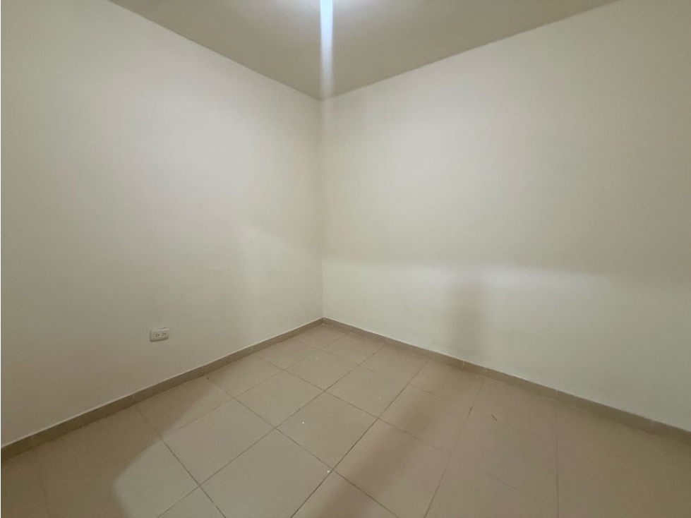 SE ALQUILA APARTAESTUDIO DOS AMBIENTES SEGUNDO PISO EL JARDIN — foto 5