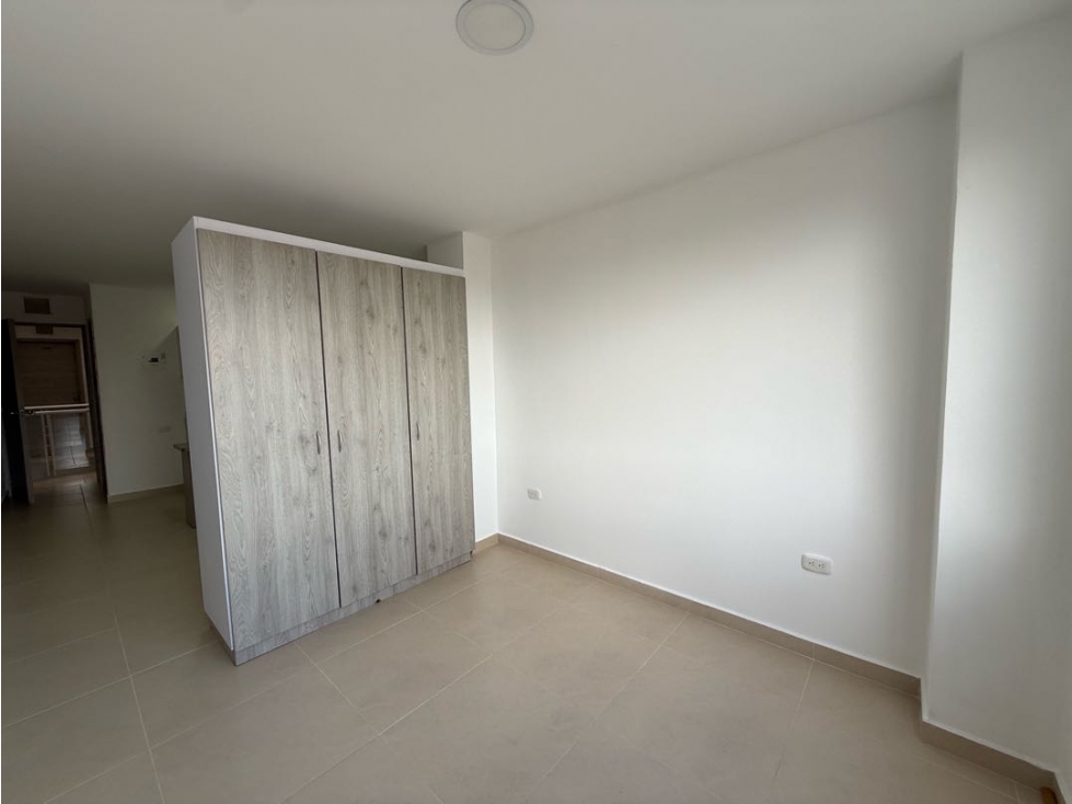 SE ALQUILA APARTAESTUDIO EN CHAMPAGÑAT SERVICIOS INCLUIDOS — foto 3