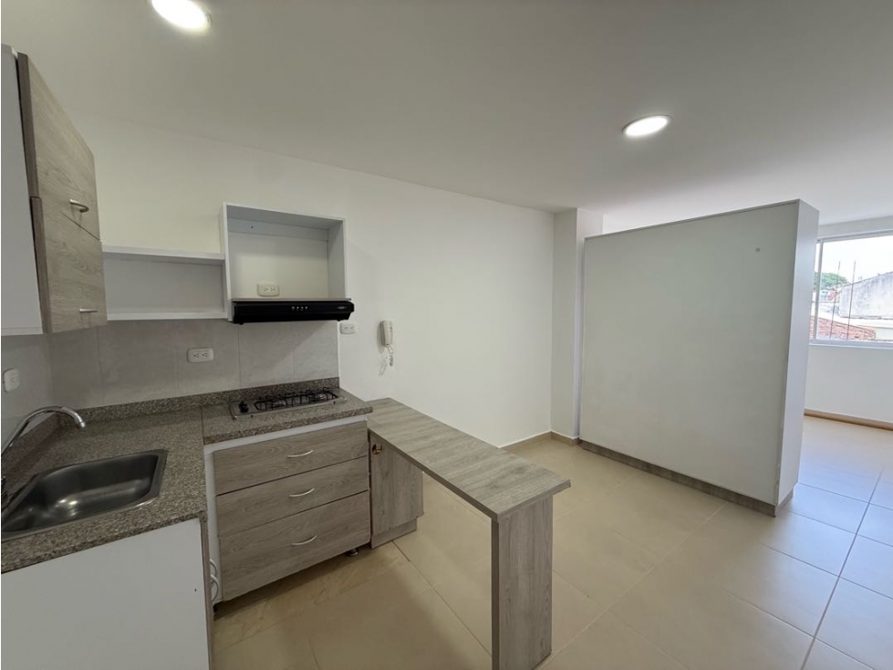 SE ALQUILA APARTAESTUDIO EN CHAMPAGÑAT SERVICIOS INCLUIDOS — foto 4