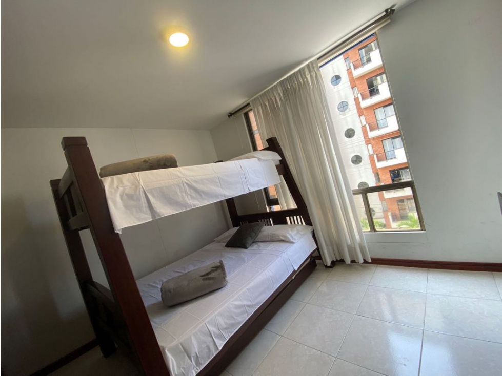 SE ALQUILA APARTAMENTO AMOBLADO DE 3 HABITACIONES — foto 5