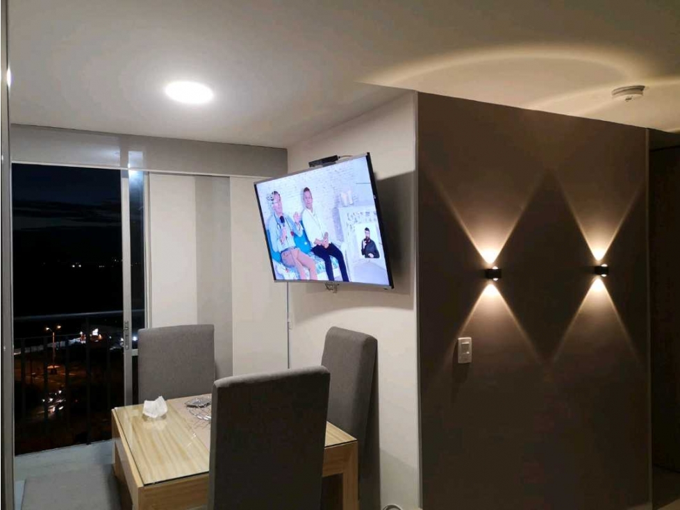 SE ALQUILA APARTAMENTO AMOBLADO AV CONDINA #1 — foto 2
