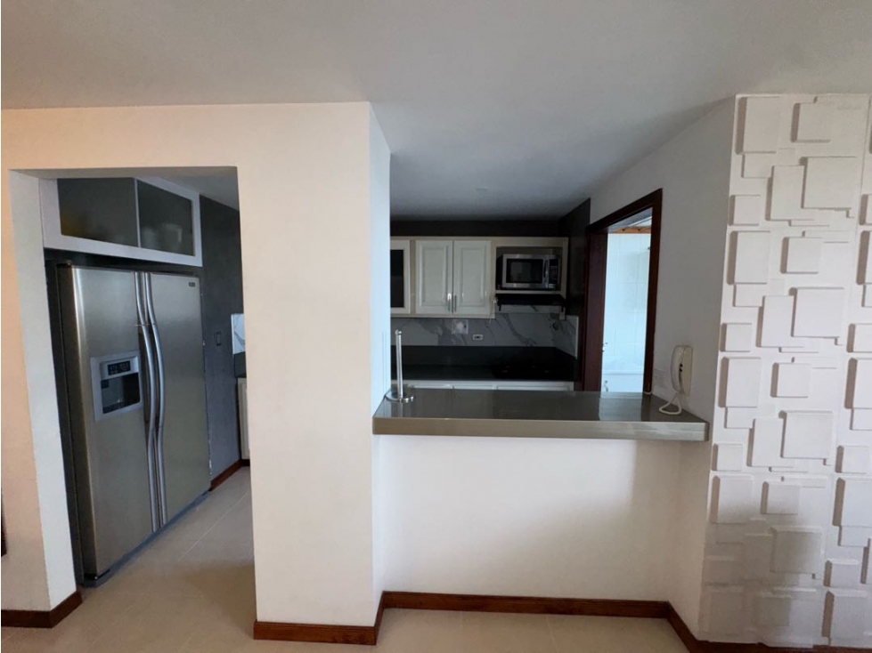 SE ALQUILA APARTAMENTO AMOBLADO DE 3 HABITACIONES ,PINARES — foto 5