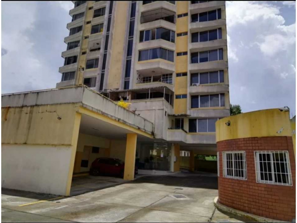 SE ALQUILA APARTAMENTO AMUEBLADO 3 REC EL DORADO