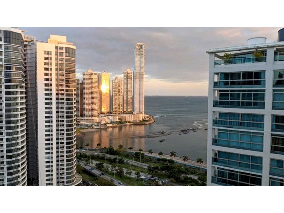 SE ALQUILA APARTAMENTO AMUEBLADO EN EL PH SOL MARINA 241 M2