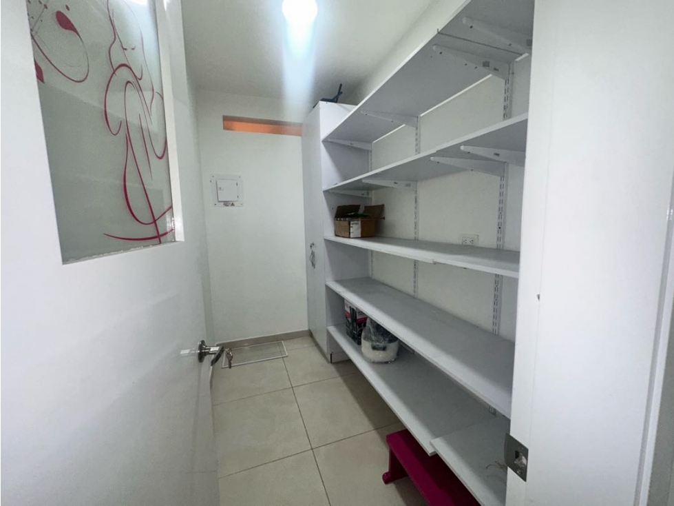 SE ALQUILA APARTAMENTO CALI NORTE LA BASE LUJO — foto 2