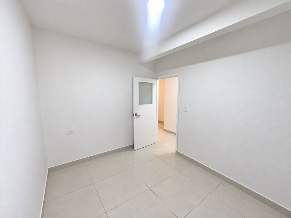 SE ALQUILA APARTAMENTO CALI NORTE LA BASE LUJO — foto 5