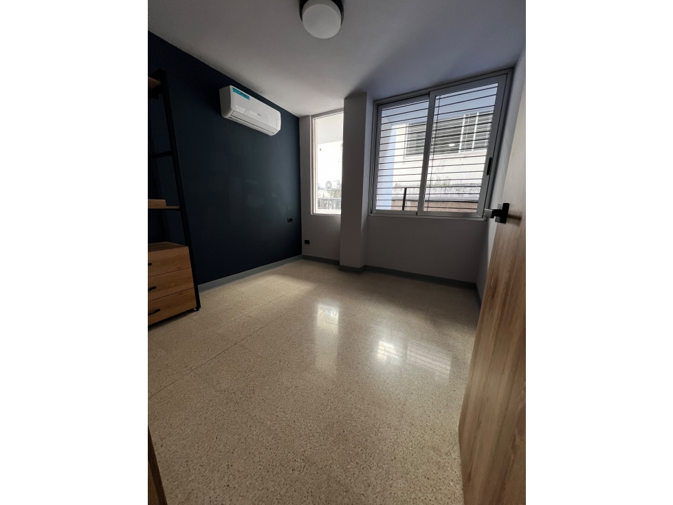 SE ALQUILA APARTAMENTO CON TERRAZA EN EDIFICIO TEQUENDAMA, OBARRIO — foto 4