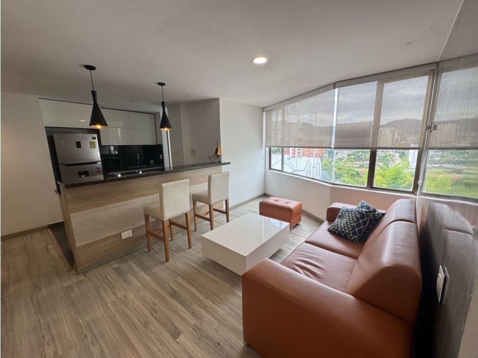 SE ALQUILA APARTAMENTO DE 3 HABITACIÓNES Y CUARTO SERVICIO,ALAMOS — foto 2