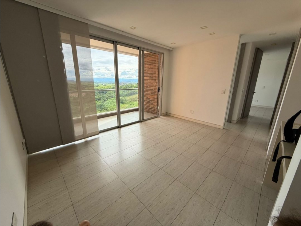 SE ALQUILA APARTAMENTO DE DOS HABITACIONES,CERRITOS
