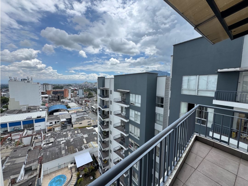 SE ALQUILA APARTAMENTO DE TRES HABITACIONES AV CIRCUNVALAR — foto 4