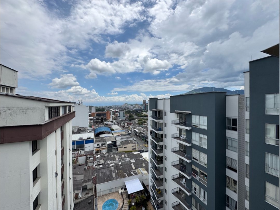 SE ALQUILA APARTAMENTO DE TRES HABITACIONES AV CIRCUNVALAR — foto 5