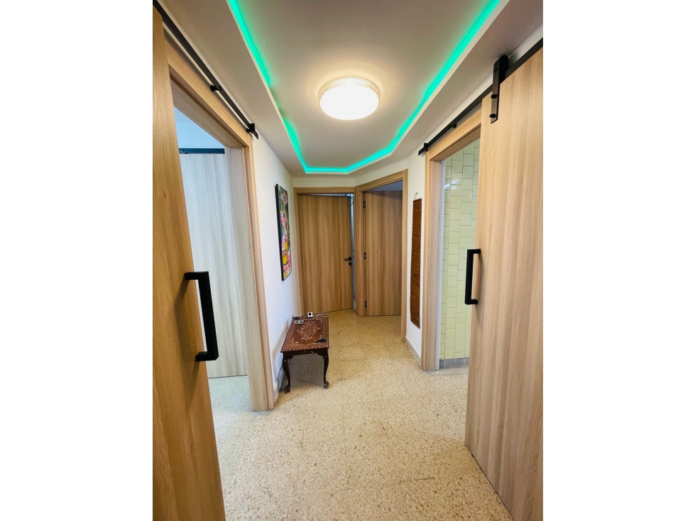 Se alquila apartamento en Avenida Balboa