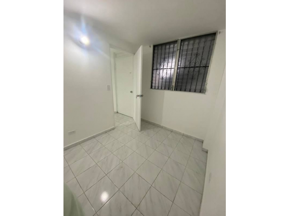 se alquila apartamento en Carrasquilla — foto 5