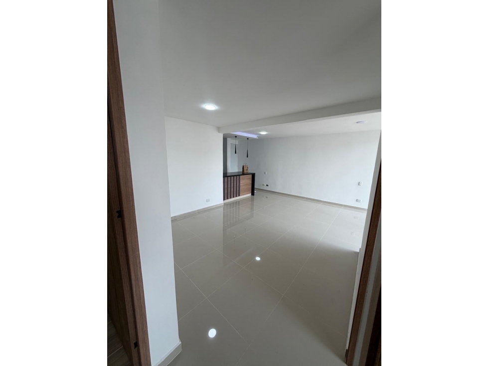 SE ALQUILA APARTAMENTO EN CIUDAD PACÍFICA PARQUEADERO PROPIO - 3