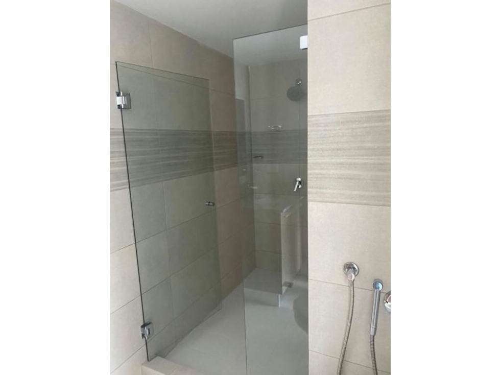SE ALQUILA APARTAMENTO EN EL BOSQUE — foto 5