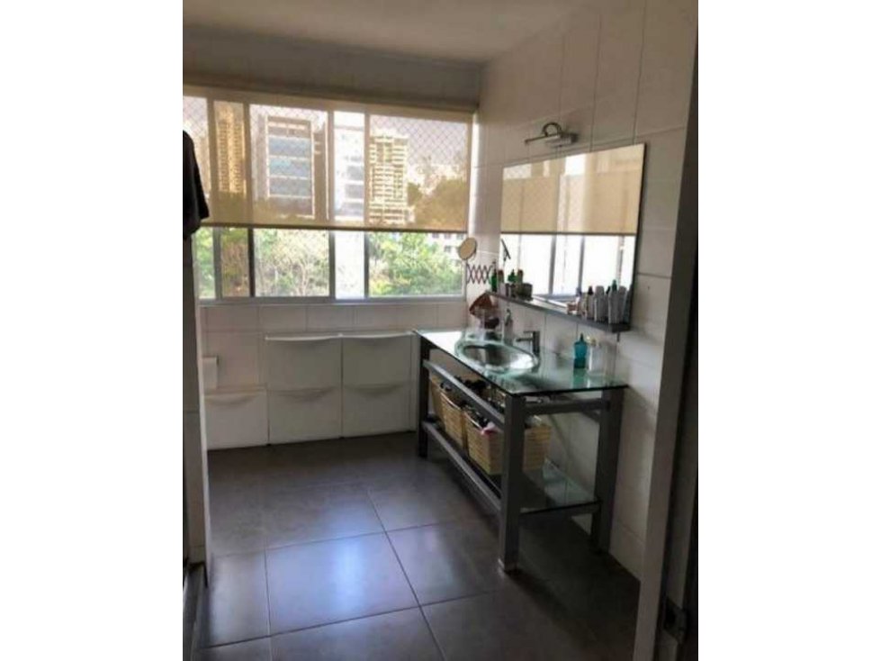 SE ALQUILA APARTAMENTO EN EL CANGREJO 200 M2 - 6