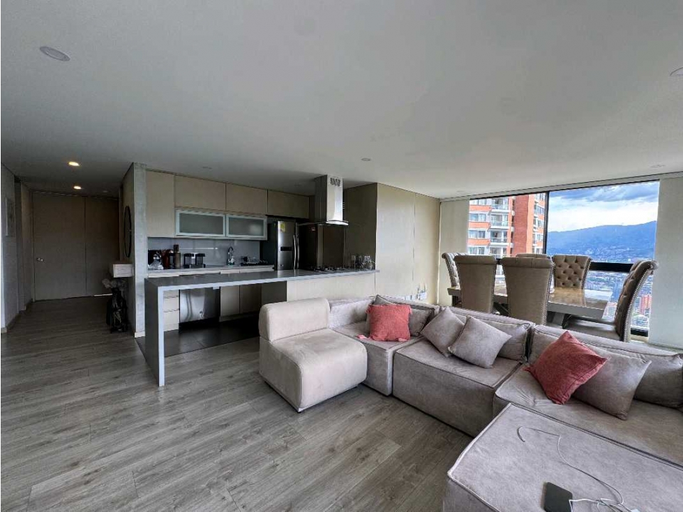 SE ARRIENDA APARTAMENTO EN EL POBLADO — foto 3