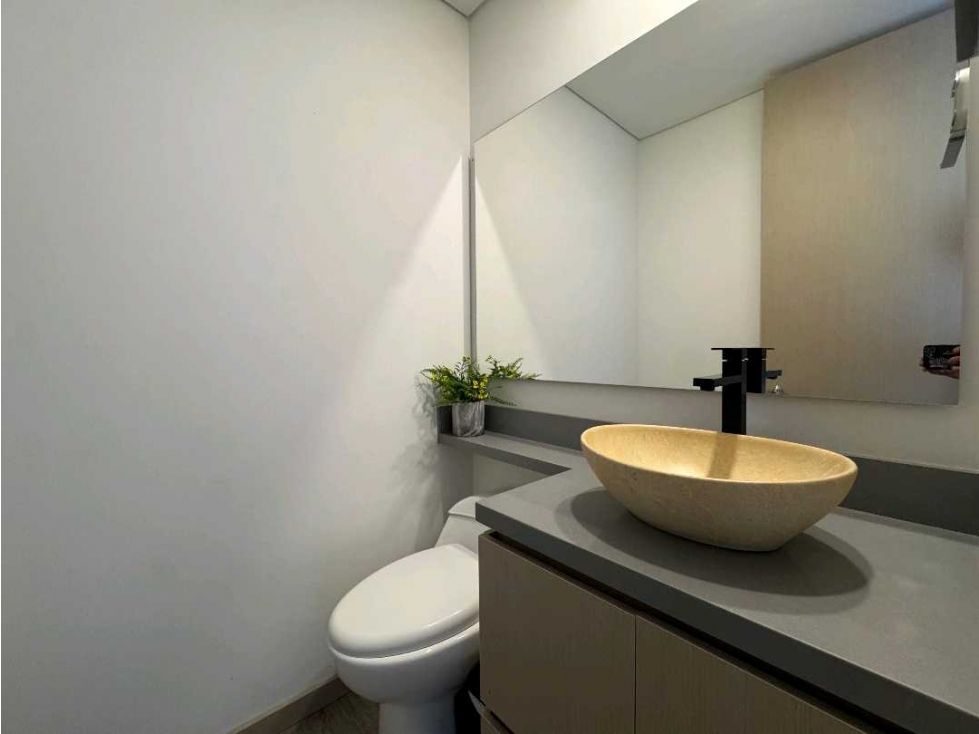 SE ARRIENDA APARTAMENTO EN EL POBLADO — foto 6