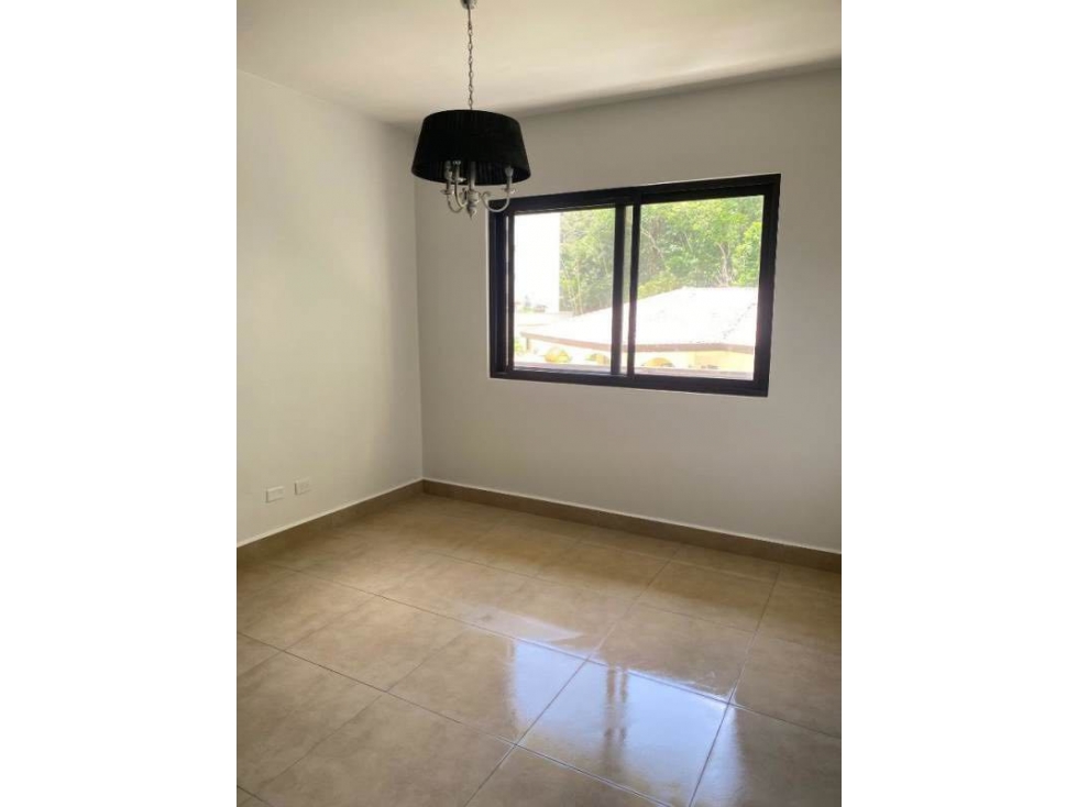 Se alquila apartamento en Embassy Village - 5