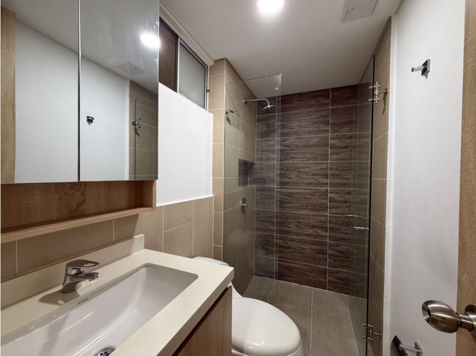 Se alquila apartamento en La Flora — foto 2