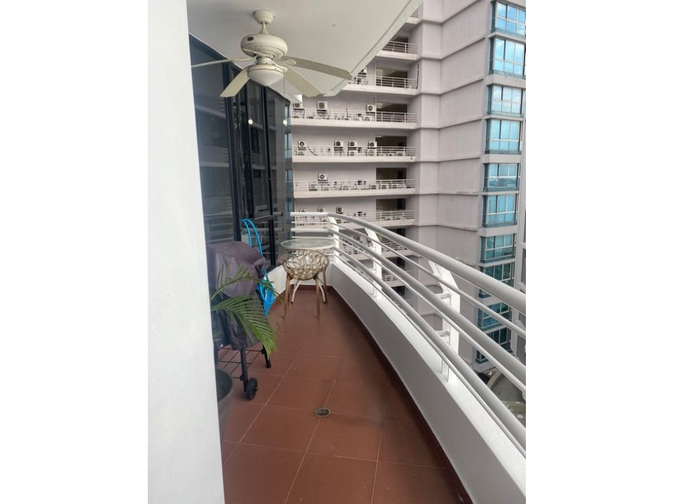 SE ALQUILA APARTAMENTO EN MARBELLA — foto 6