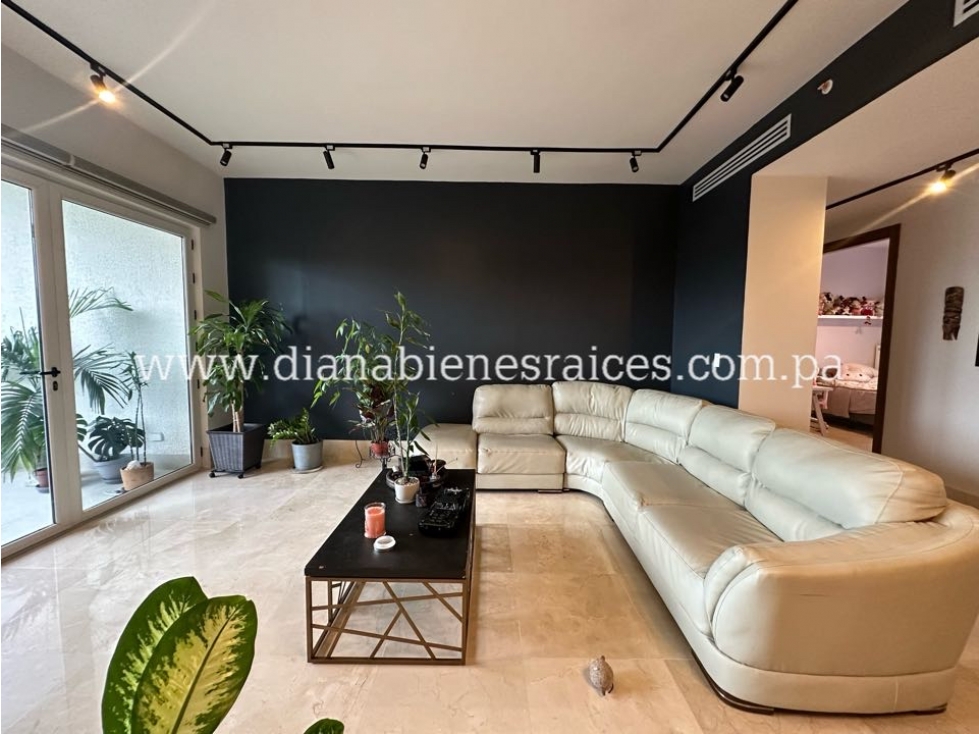 Venta de apartamento en Santa María
