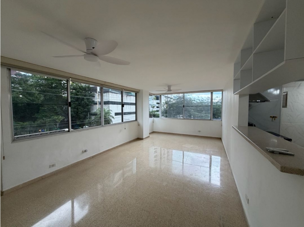 Se alquila apartamento Marbella - Línea blanca — foto 3
