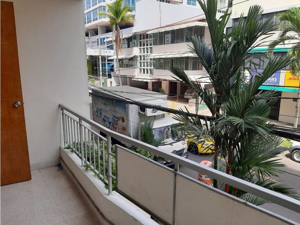 SE ALQUILA APARTAMENTO PH CASARES EL CANGREJO 2 REC +CBE VACIO JP