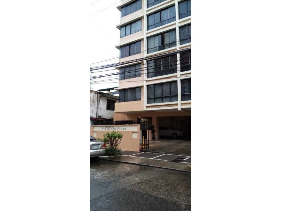 SE ALQUILA APARTAMENTO PH FLAMINGO PLAZA