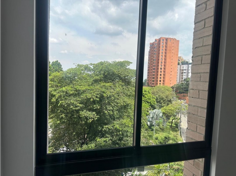 Se alquila Apto en arboledas oeste cali — foto 3
