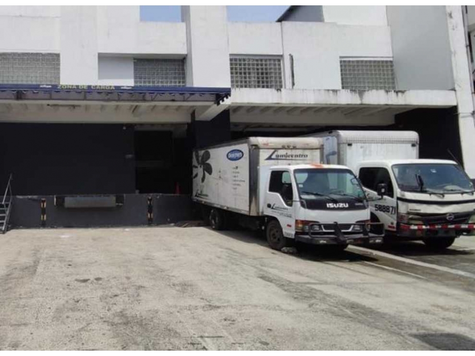 SE ALQUILA BODEGA EN LA CIUDAD