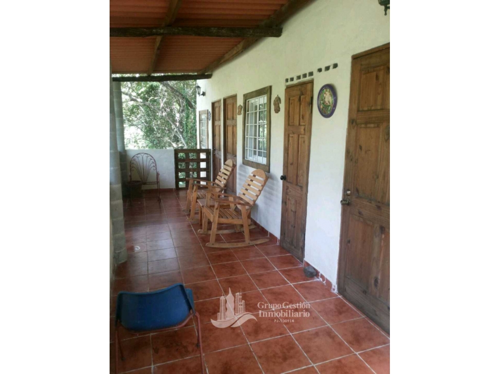 SE ALQUILA CASA San Carlos, Las Uvas 2 Rec,1 Baño, - 3