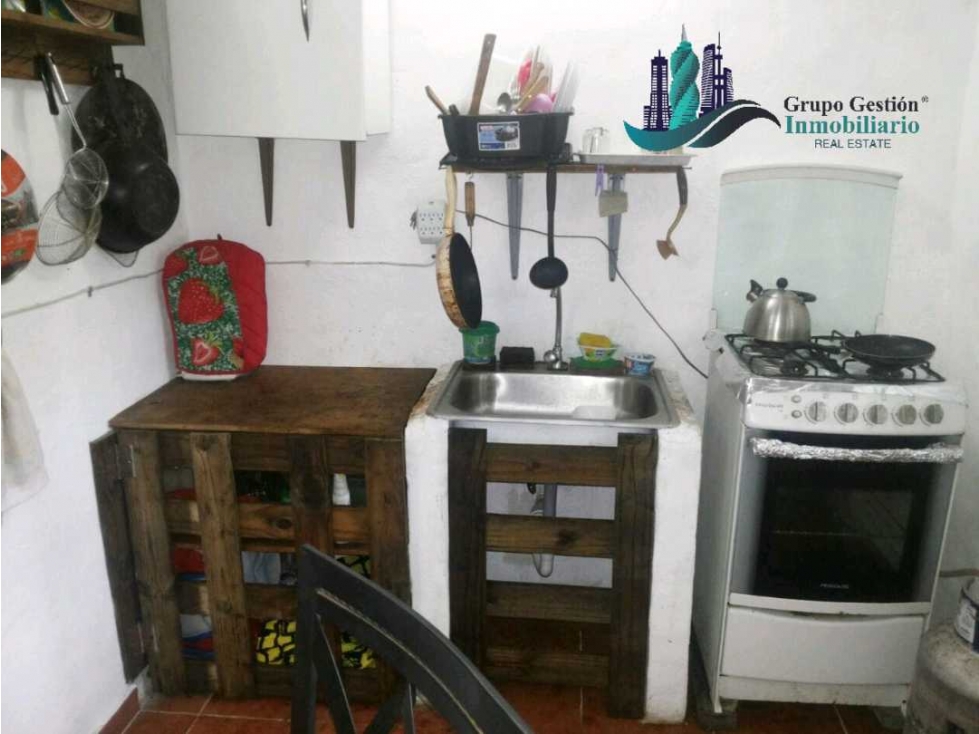 SE ALQUILA CASA San Carlos, Las Uvas 2 Rec,1 Baño, - 4