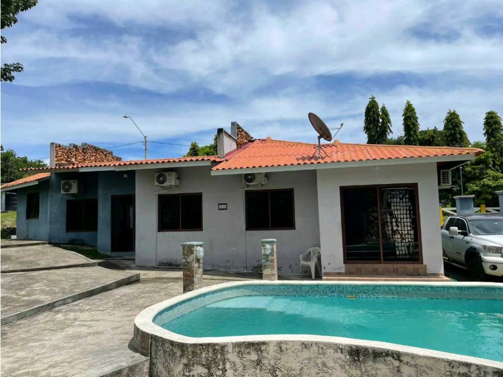 SE ALQUILA CASA AMOBLADA CON 6 HABITACIONES Y PISCINA EN SAN CARLOS - 2