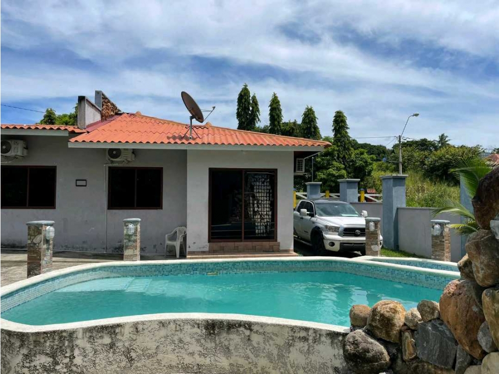 SE ALQUILA CASA AMOBLADA CON 6 HABITACIONES Y PISCINA EN SAN CARLOS - 3