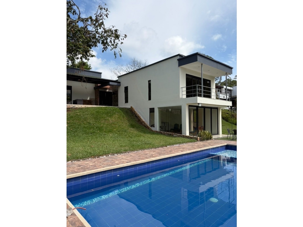 SE ALQUILA CASA CAMPESTRE EN COMBIA , PEREIRA - 2